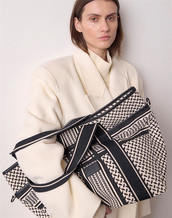 Merge East West Tote Taske